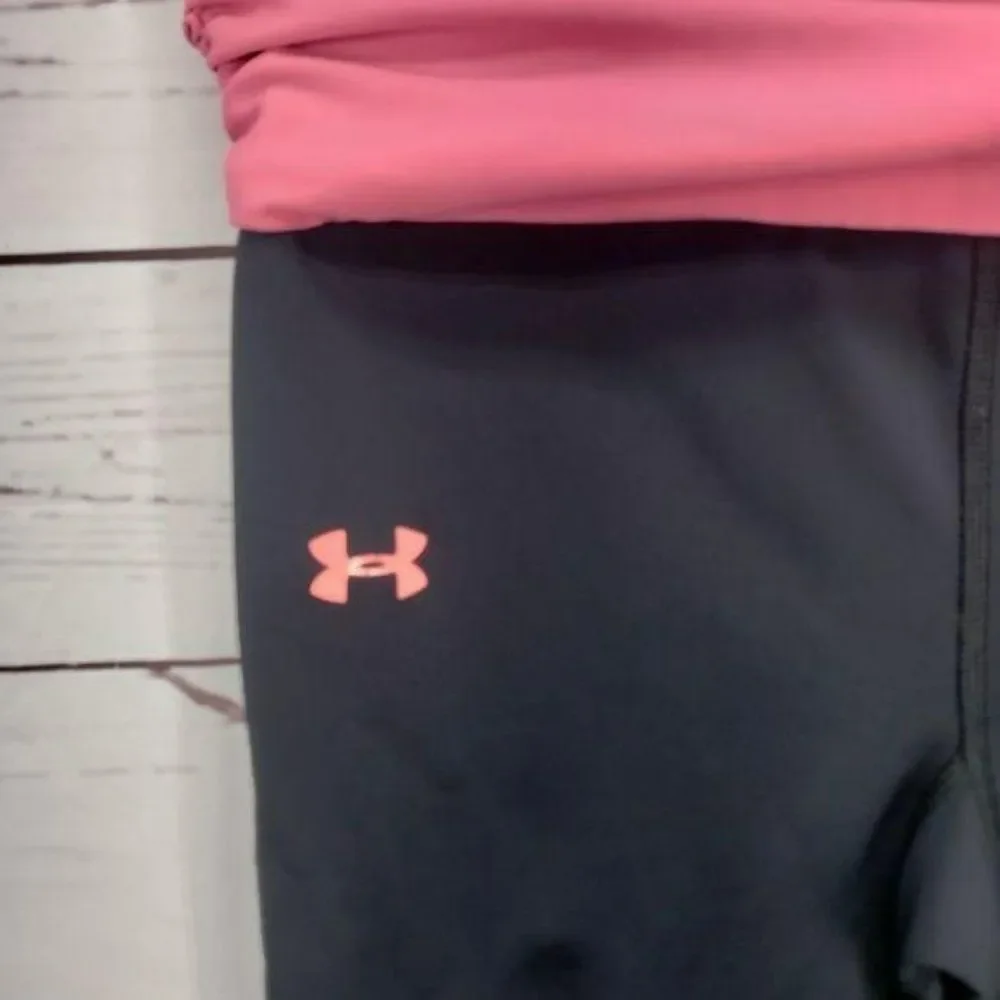 Under Armour Youth Medium Black Pink‎ Trim Yoga Pants